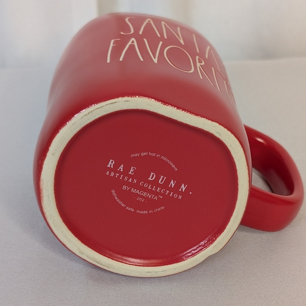 Rae Dunn Santa's Favorite Coffee Tea Cup Mug by Magenta NWOT - Picture 4 of 4